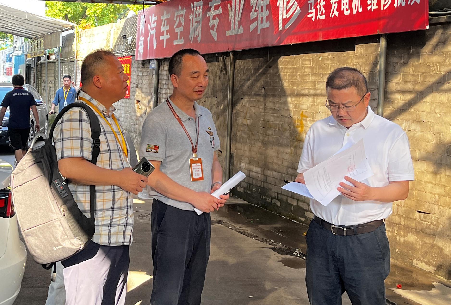 集團(tuán)黨委委員、紀(jì)委書記陳小偉帶隊(duì)檢查 面粉公司安全生產(chǎn)工作